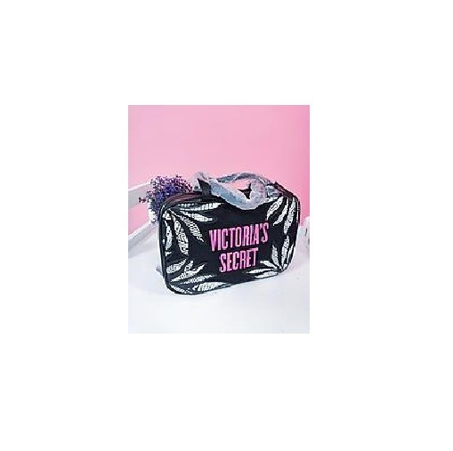 

Кейс для косметики бренда Victoria's Secret travel case