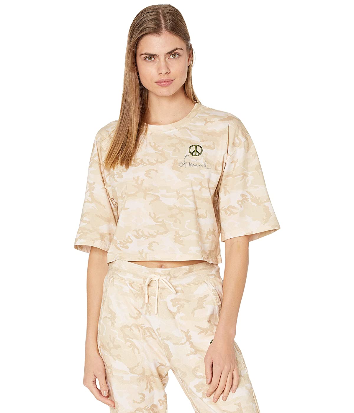 

Футболка Nicole Miller Camo Cropped T-Shirt Blush Camo,  (46, Футболка Nicole Miller Camo Cropped T-Shirt Blush Camo, M (46)