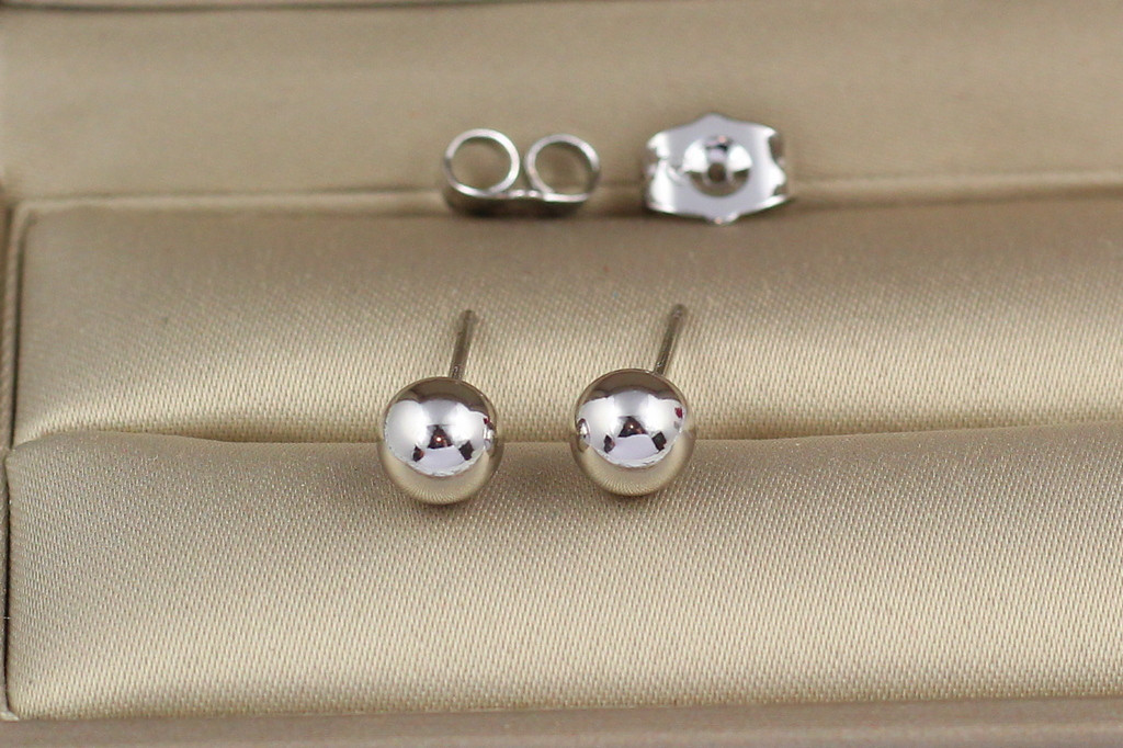 

Серьги гвоздики Xuping Jewelry шарики 6 мм серебристые