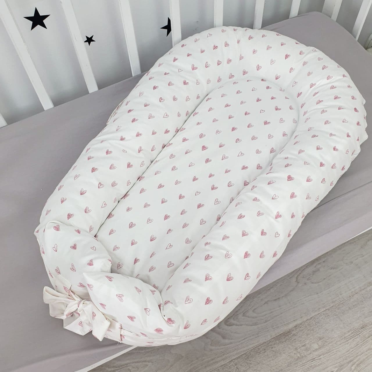 

Кокон для новорожденного Soft OMK с кокосовым матрасом "Pink hearts"