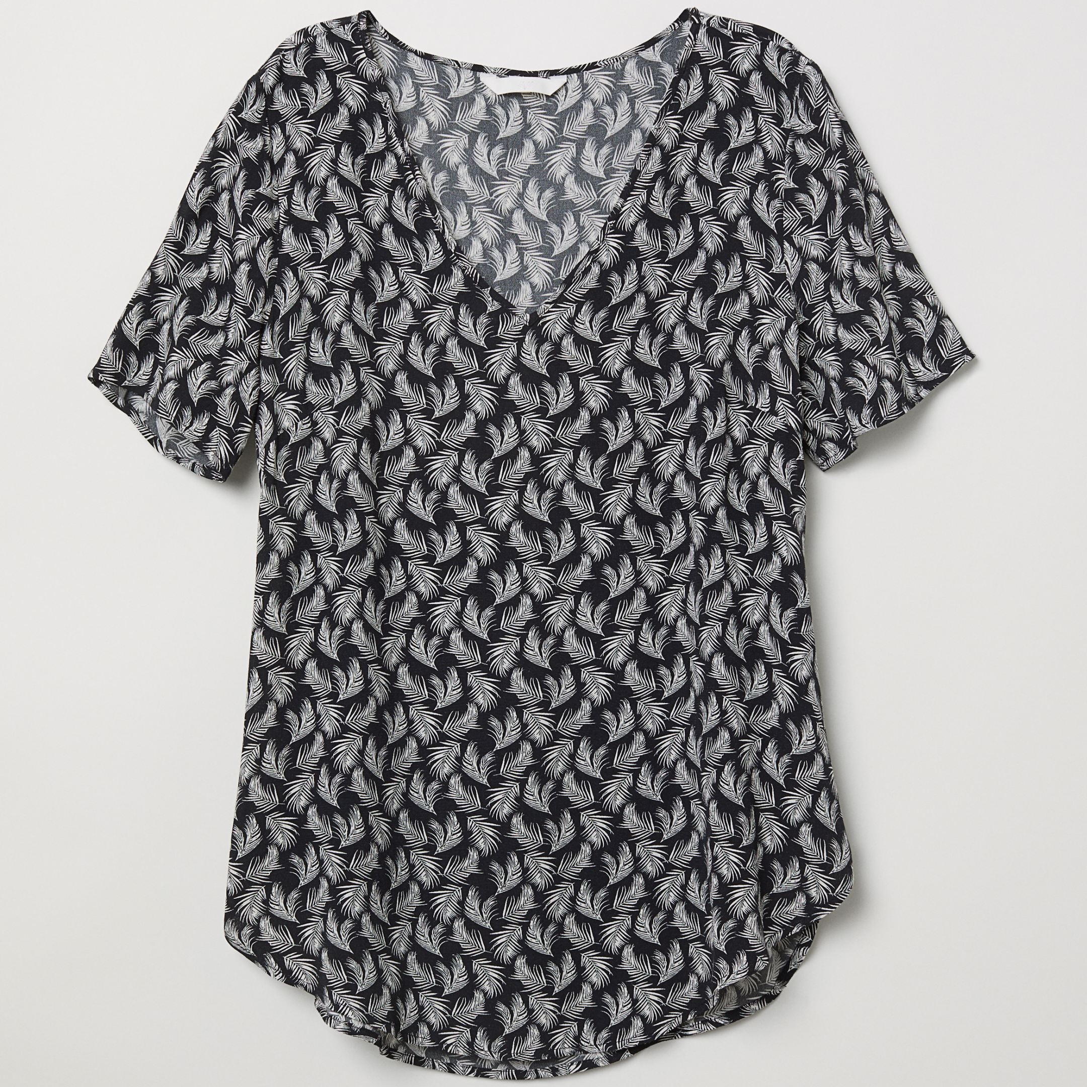 

Блузка H&M 0626813-8  Черная (СА2000001448885, Блузка H&M 0626813-8 32 Черная (СА2000001448885)
