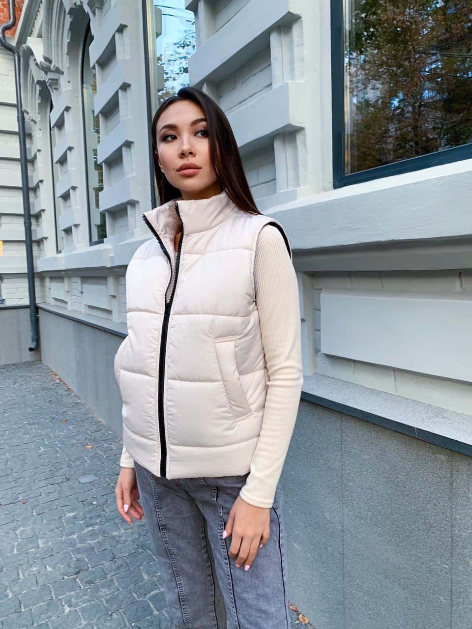 

Жилет женский K&ML 025 M - L ( 46 - 48 ) Бежевый ( 025 - 02 )