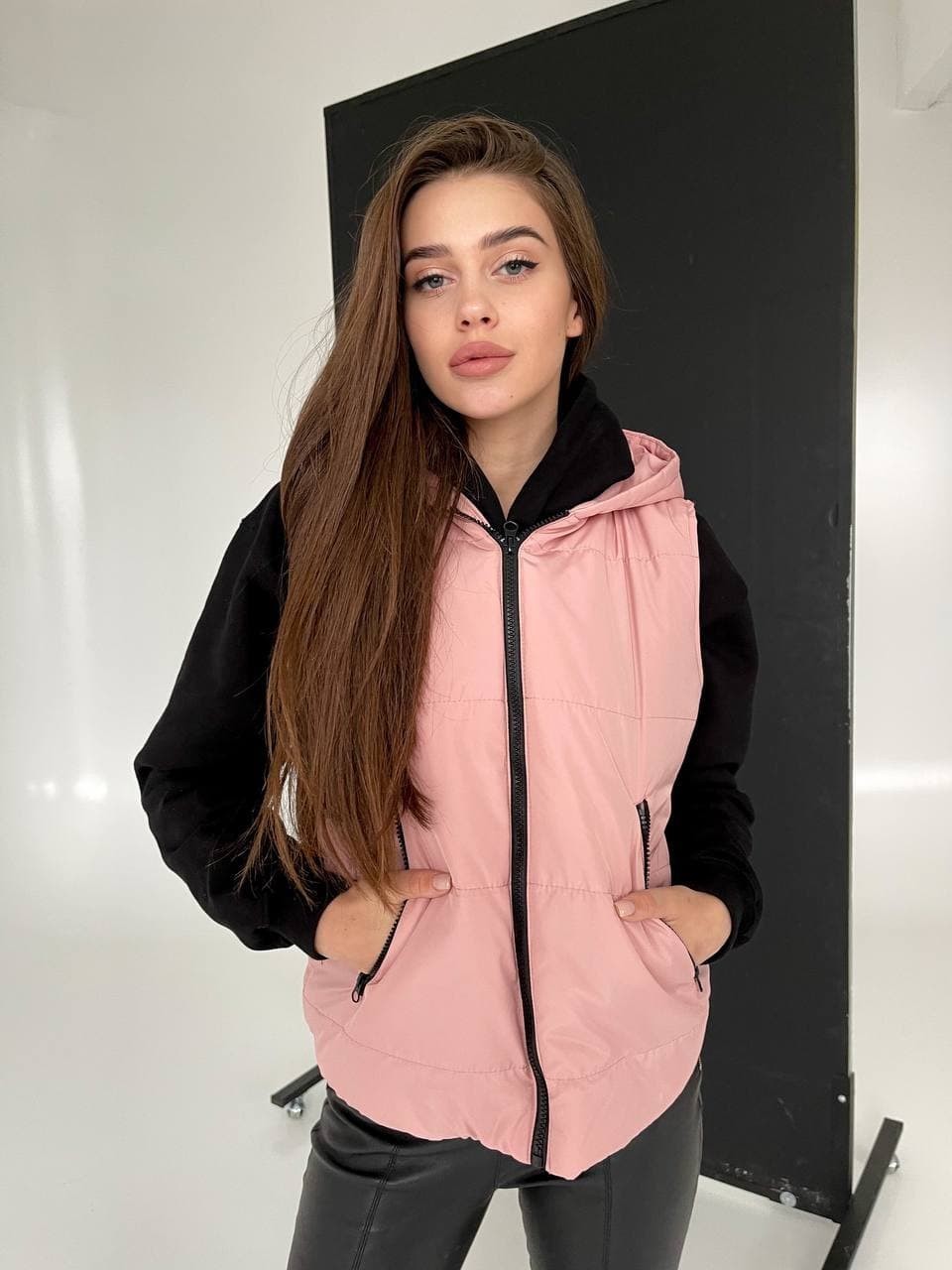 

Жилет женский с капюшоном K&ML 026 XL - XXL ( 50 - 52 ) Розовый ( 026 - 03 )
