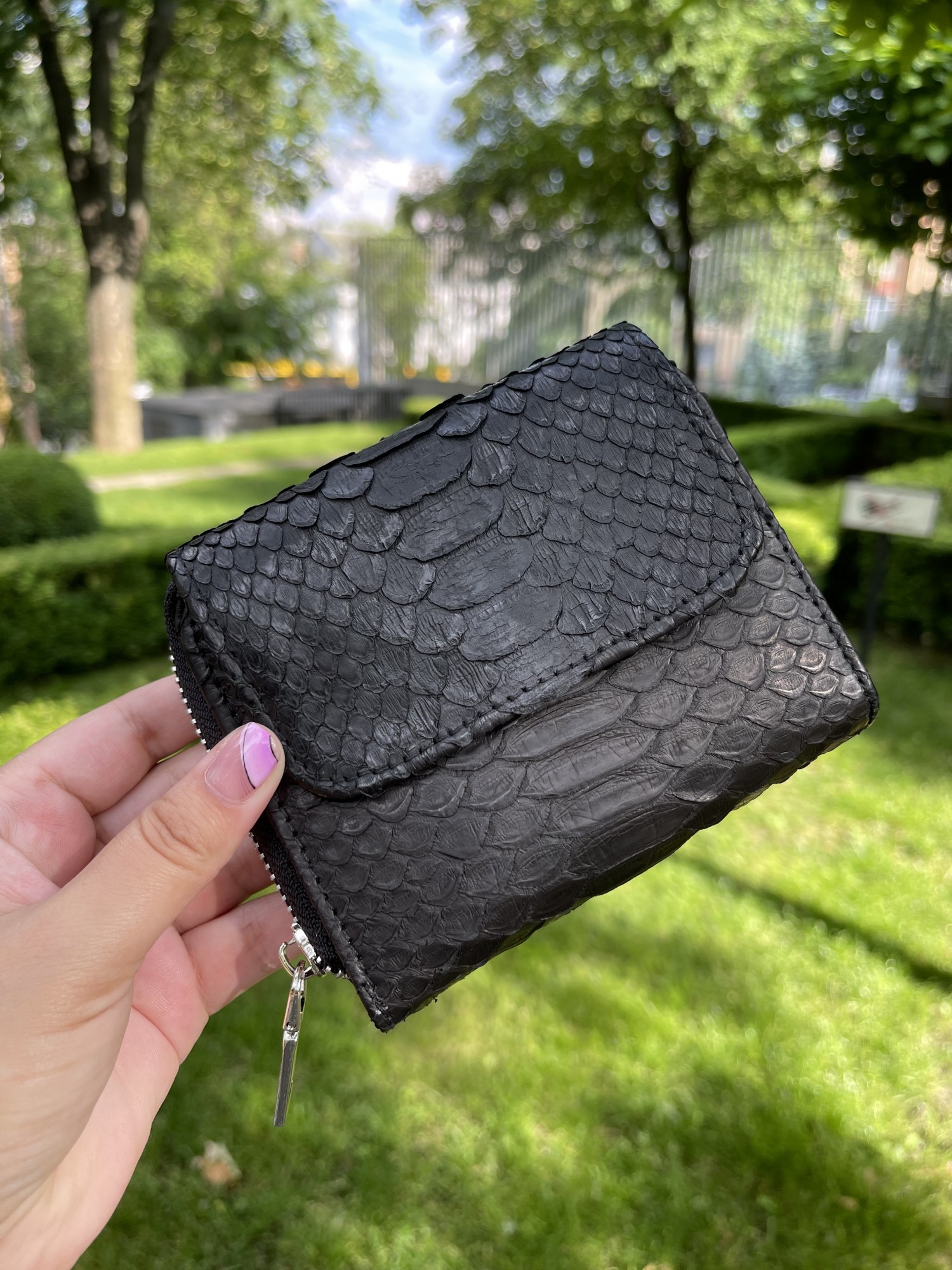 

Кошелек из кожи питона черный (12,5х9,5 см) MWB00368