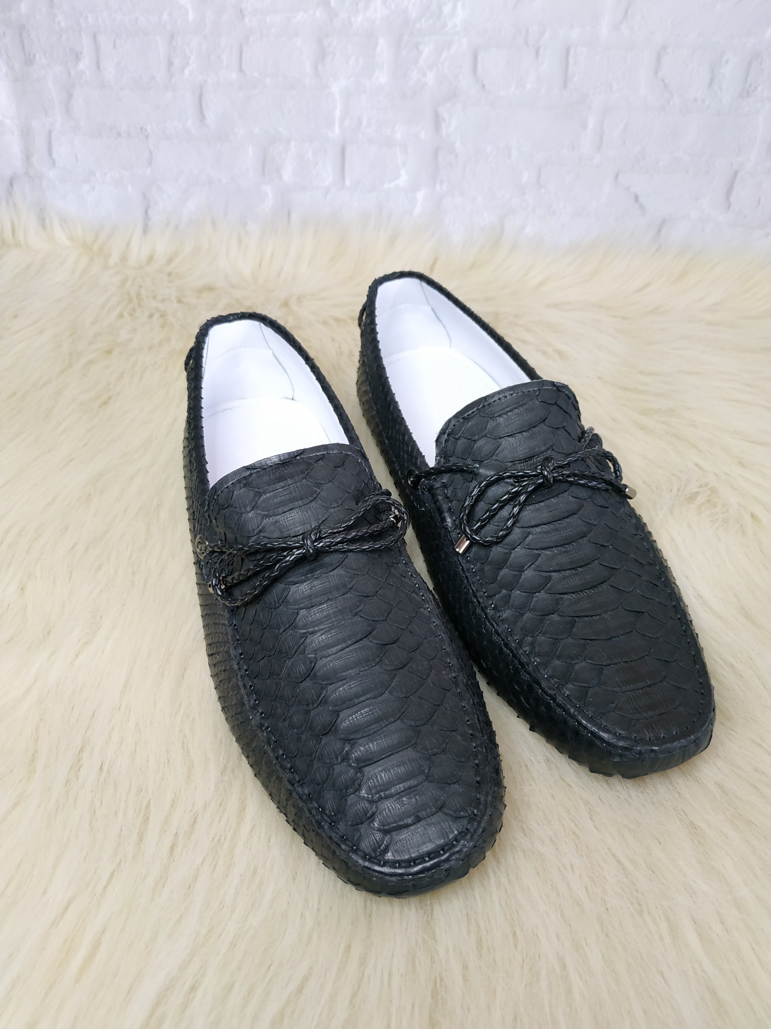 

Мокасины из кожи питона мужские черные р. 45 (29,5 см) MB00251