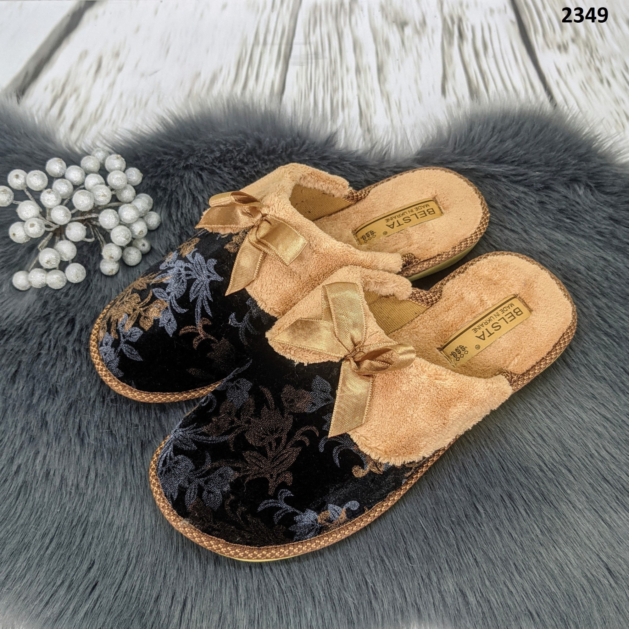 

Тапочки домашние женские Белста коричневые с закрытым носком махровые 38р (24,5 см)