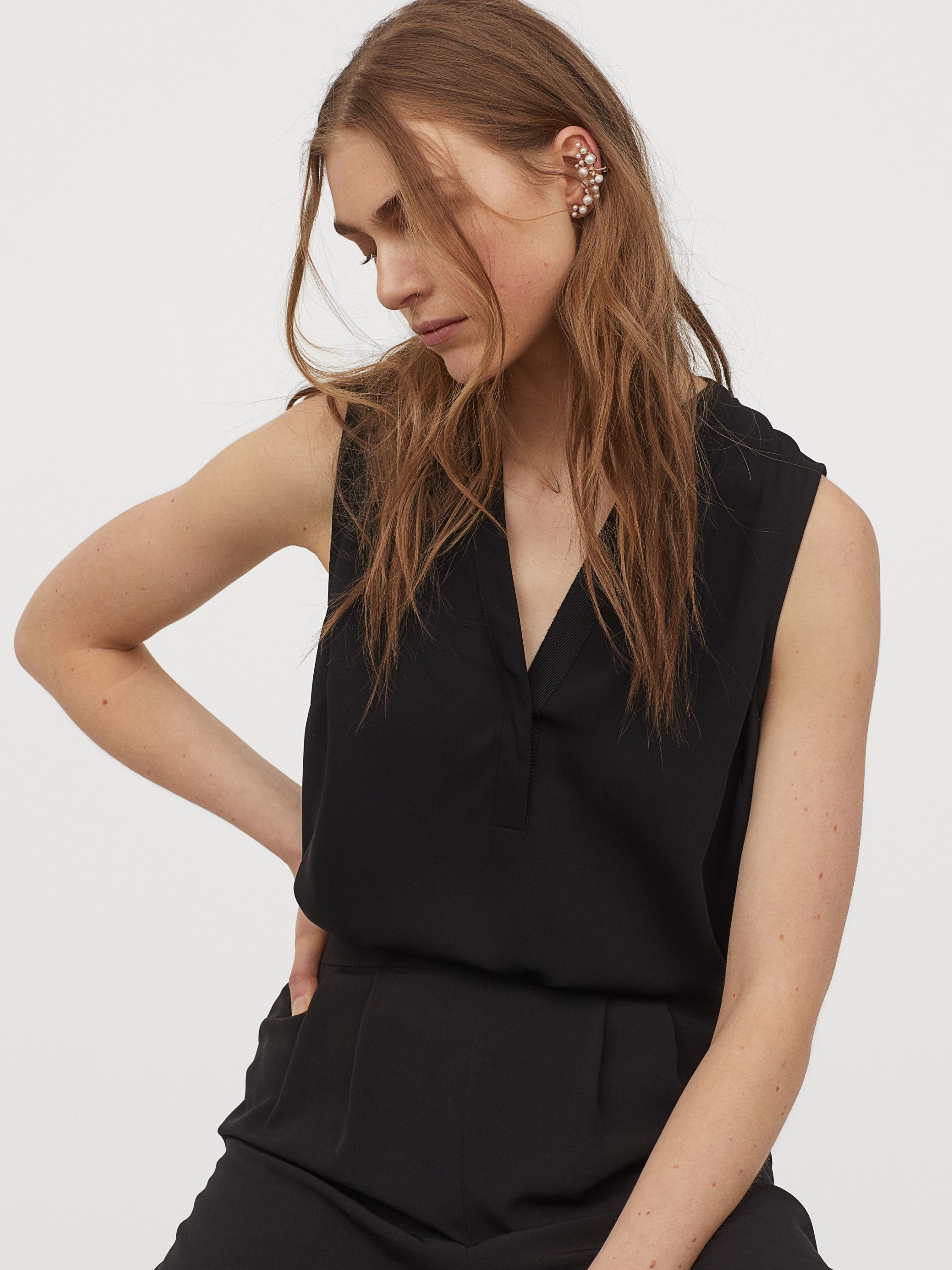 

Блузка H&M 07-0784001-001  Черная (СА2000001602911, Блузка H&M 07-0784001-001 40 Черная (СА2000001602911)