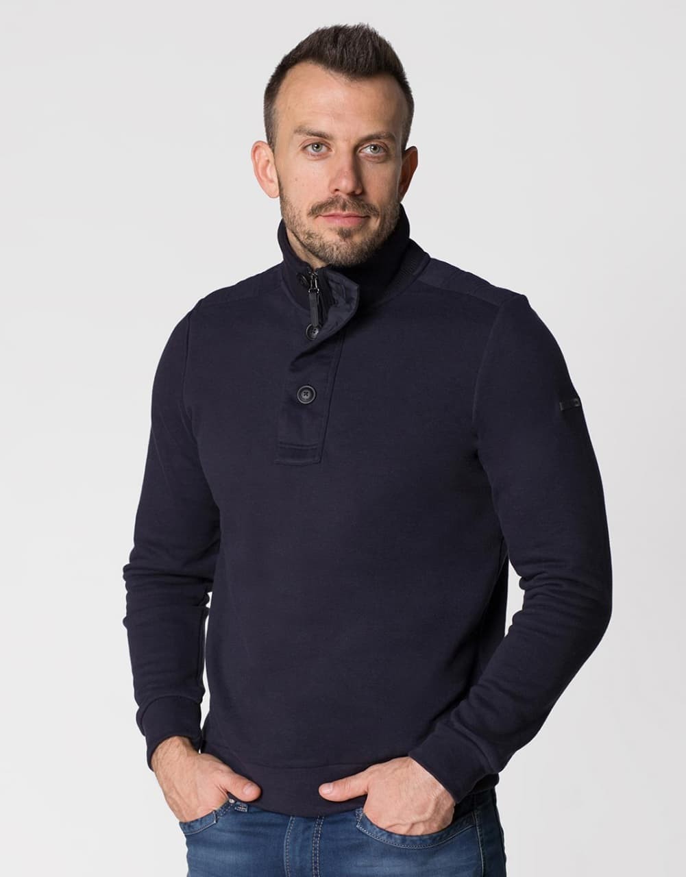 

Кофта Pierre Cardin из коллекции Future Flex в синем цвете размер  (54756/3000/12429, Кофта Pierre Cardin из коллекции Future Flex в синем цвете размер 3XL (54756/3000/12429)