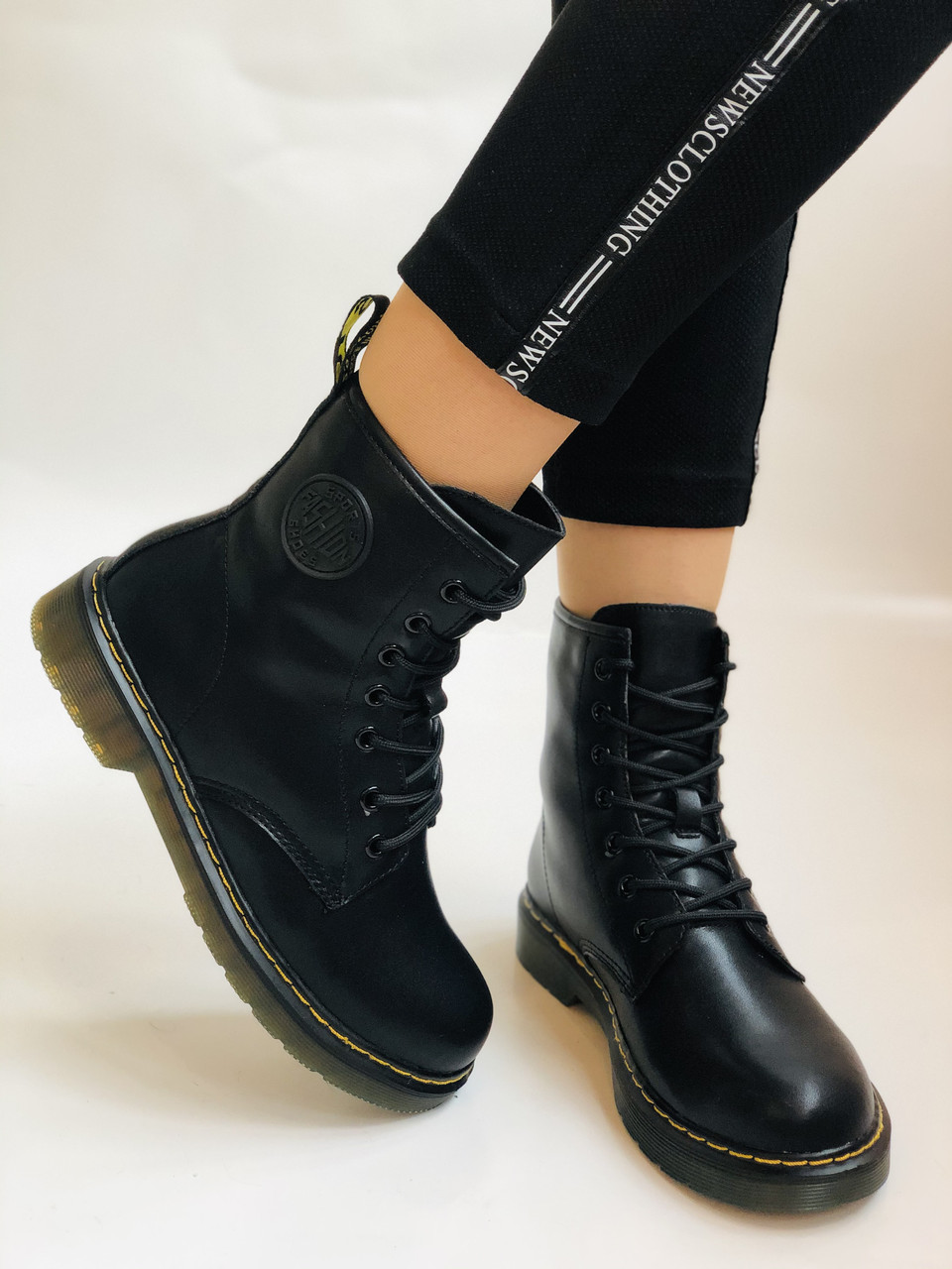 

Зимние женские ботинки Dr.Martens 39 Чёрные 2317