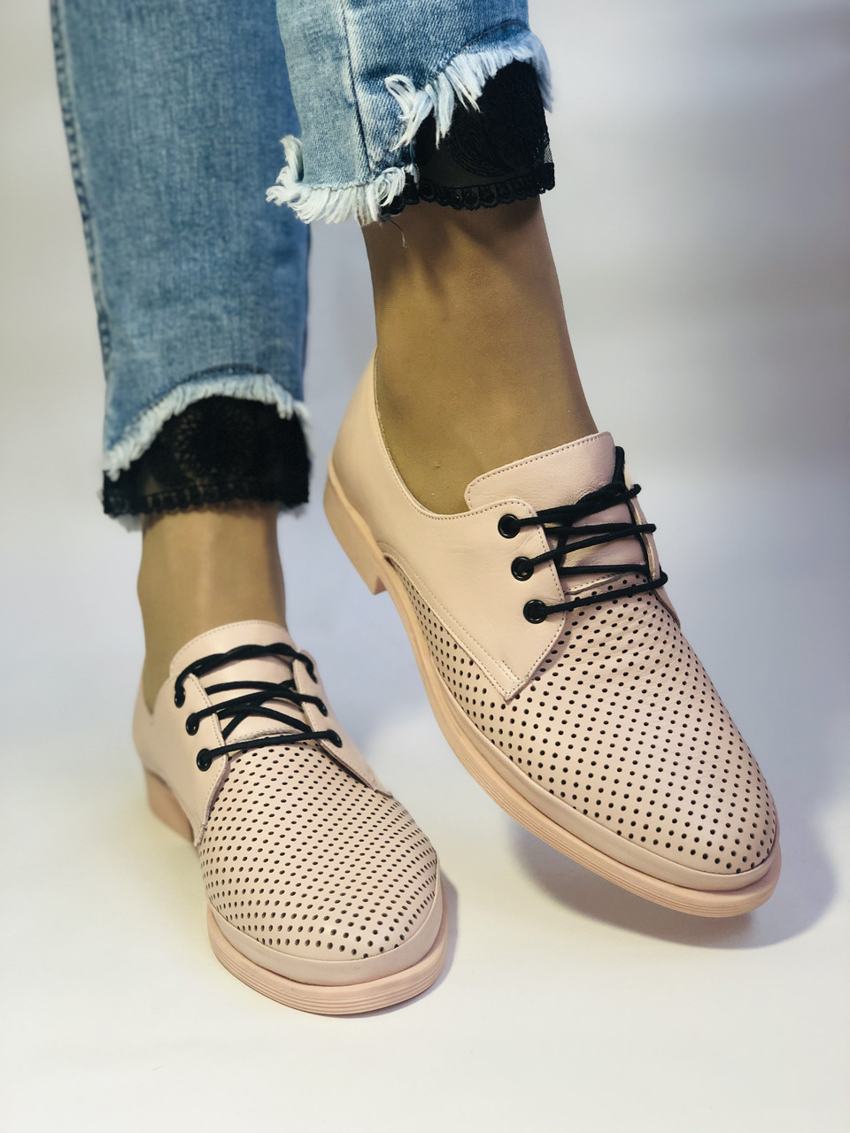 

Женские туфли Evromoda 39 Пудровый 2043