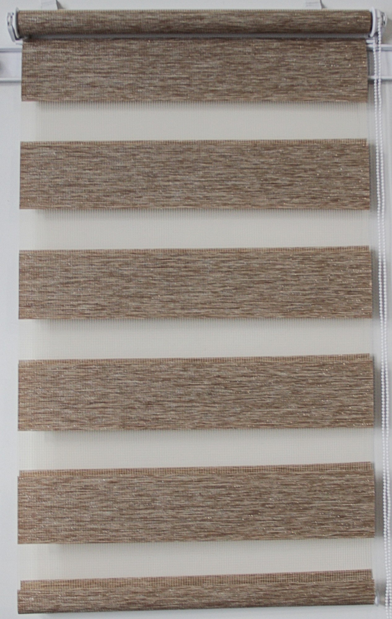 

Рулонная штора Miranda День-ночь ВН-34 135*130 см Орех