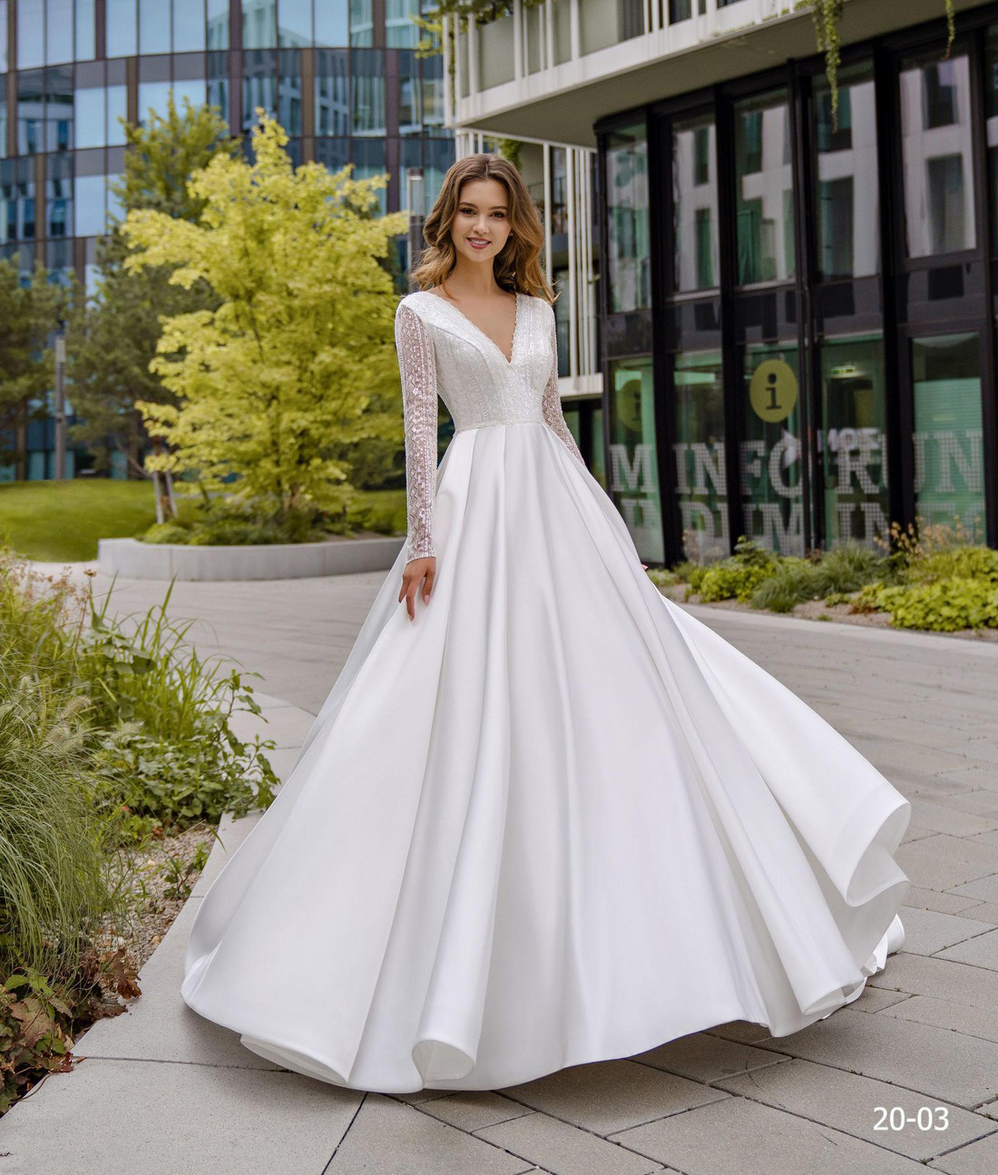 

Свадебное платье Ema Bride 20-03 42 Айвори