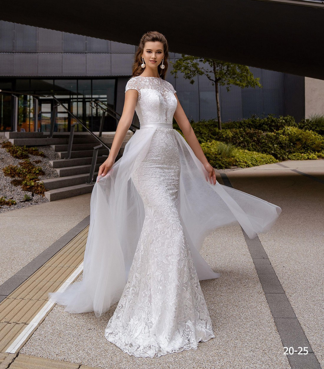 

Свадебное платье Ema Bride 20-25 44 Айвори