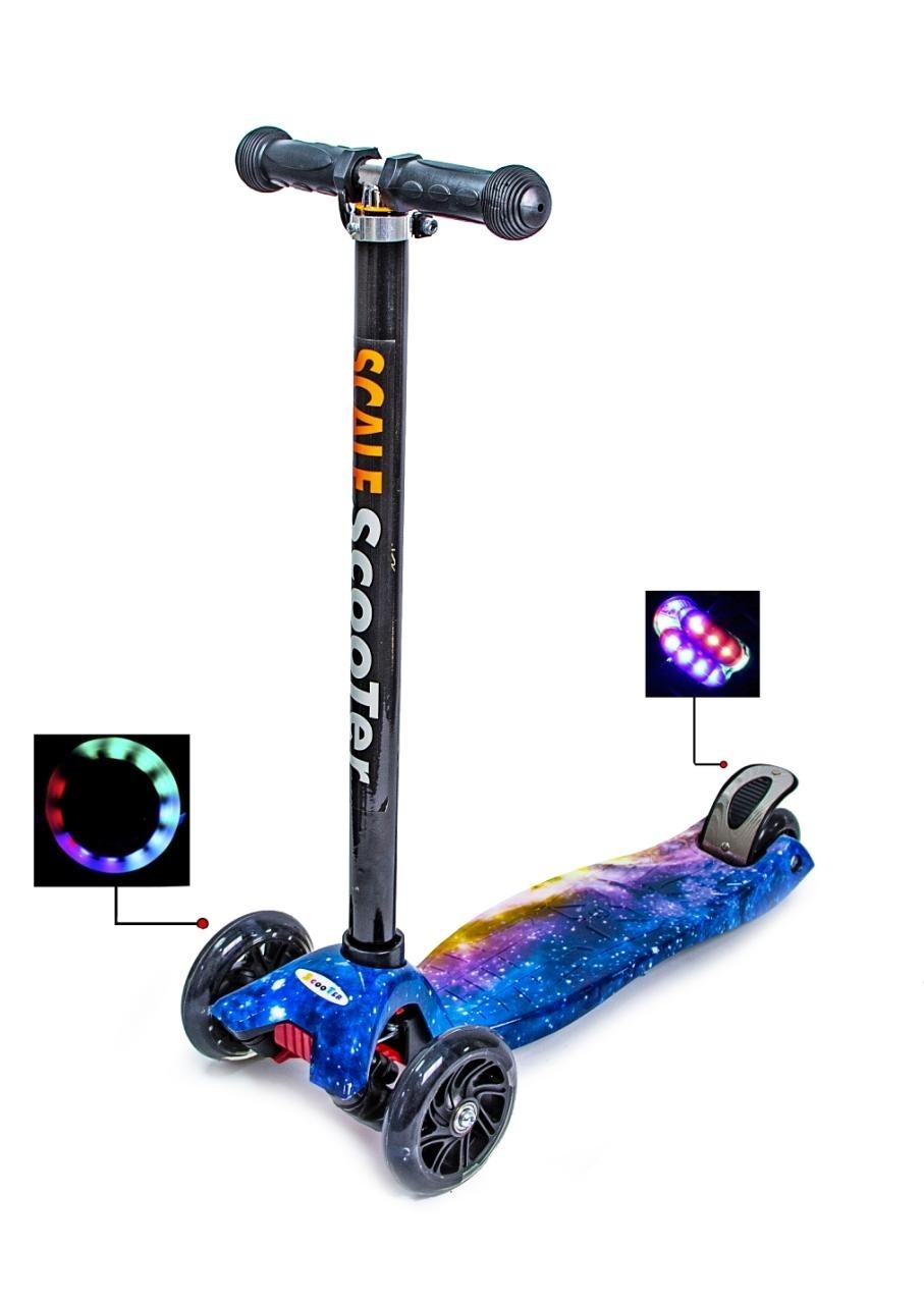 

Самокат детский трехколесный MAXI Scale Scooter Вселенная Светящиеся колеса Съемный руль от 3 до 7 лет