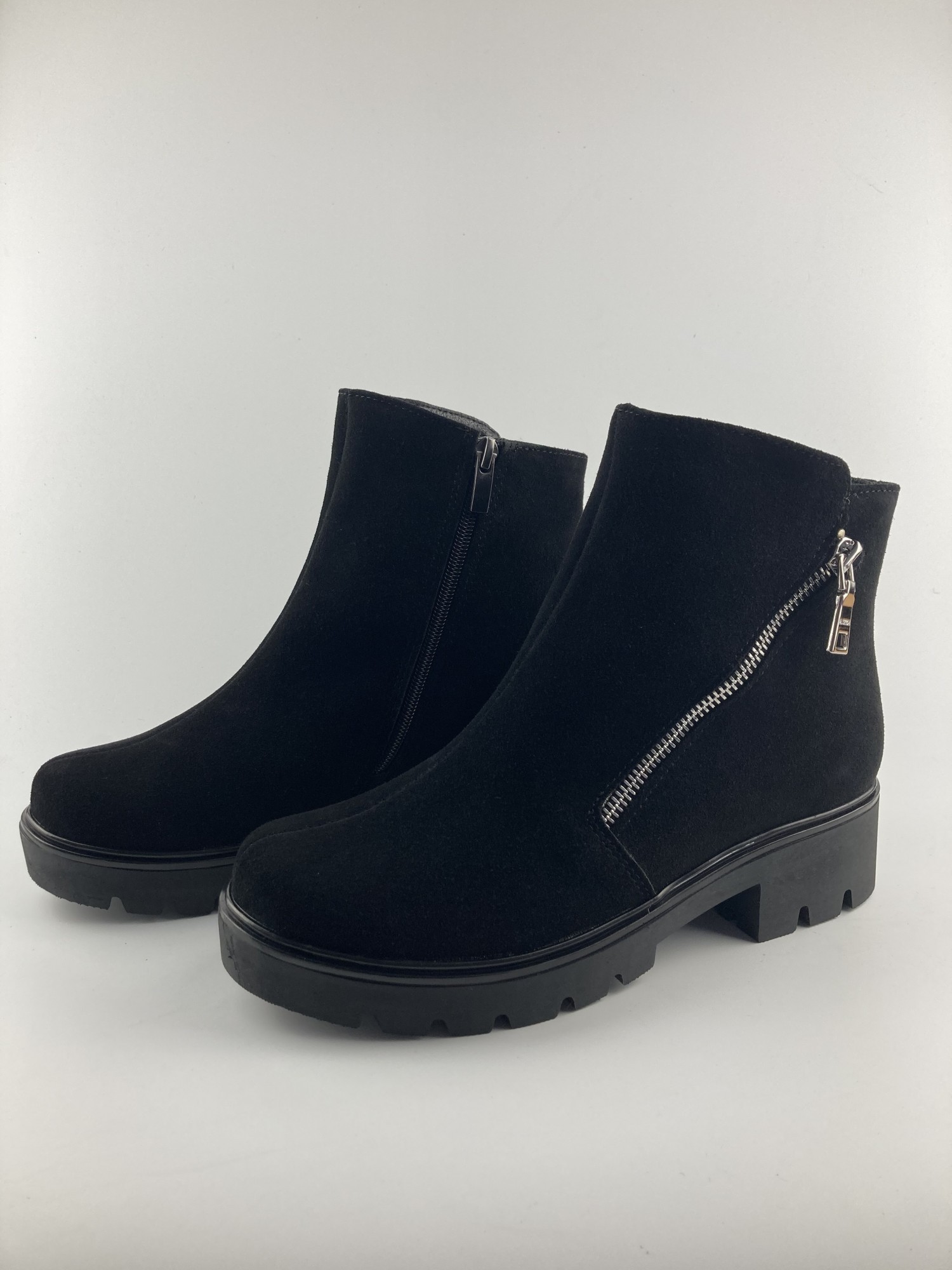 

Ботинки DJUS SHOES 38 (24,5 см.) 17.02.98 Черные