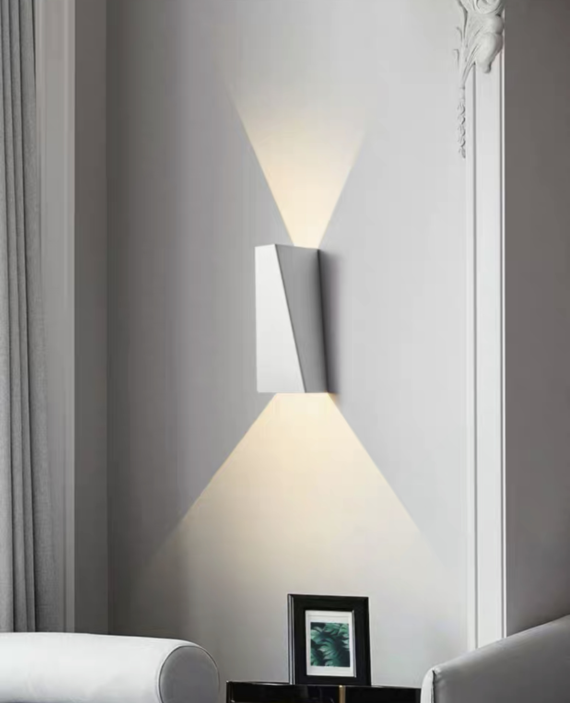 

Настенная серия светильников Pace Wall Lamp 053123/10 w wt