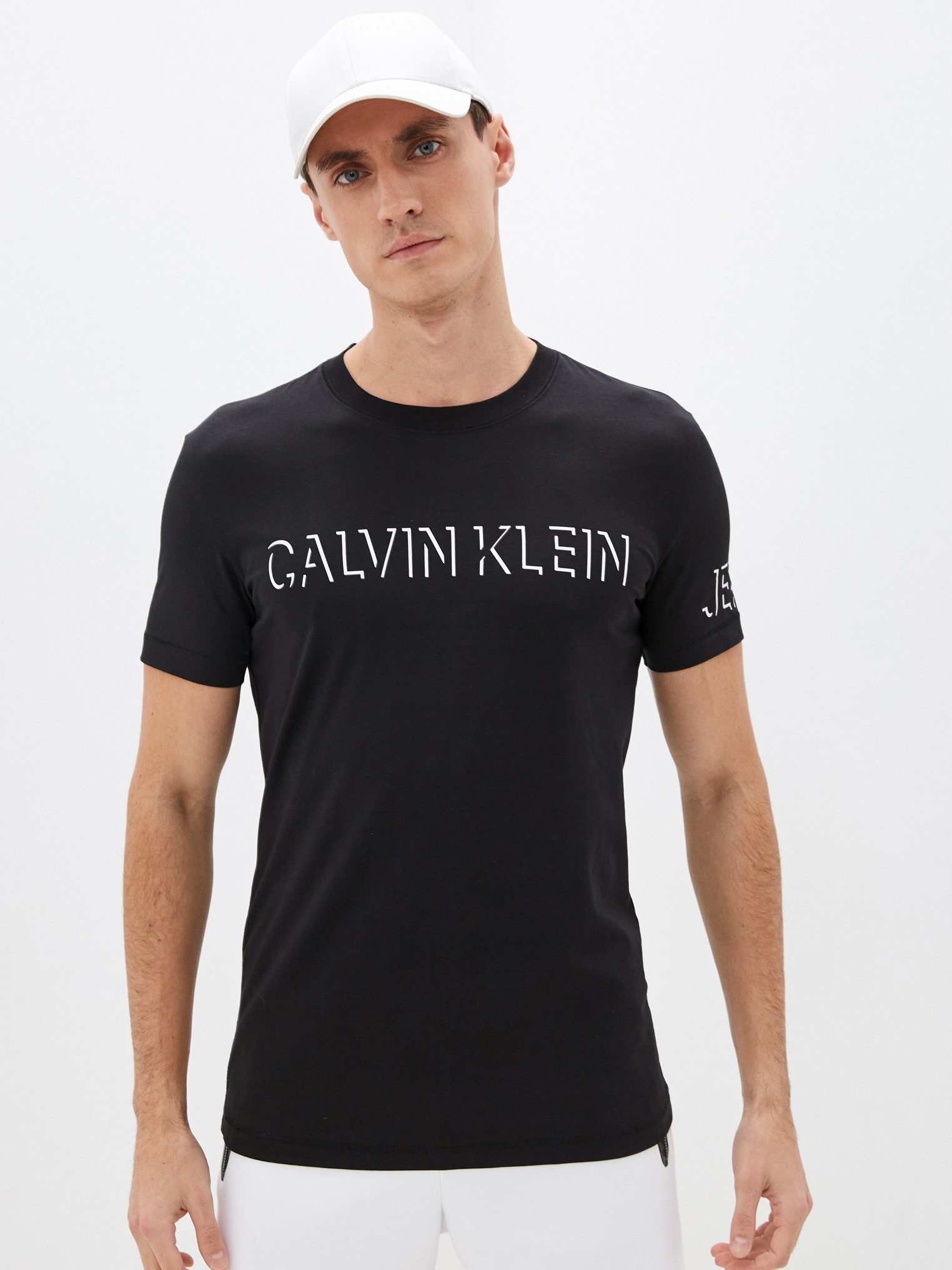 

Футболка Calvin Klein Jeans J30J318735-BEH  Черная, Футболка Calvin Klein Jeans J30J318735-BEH S Черная