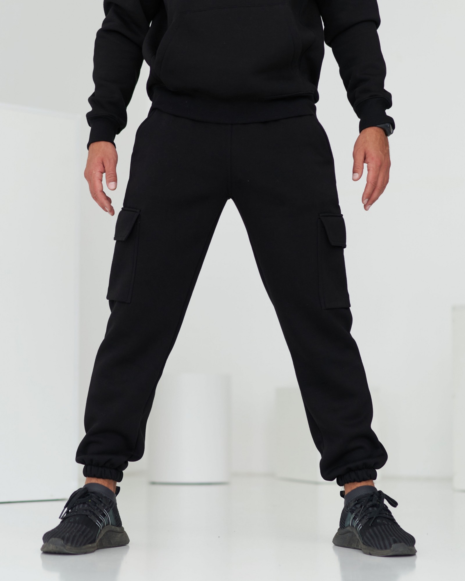 

Спортивные штаны зимние GR8 active wear модель 8w3-черный размер, Спортивные штаны зимние GR8 active wear модель 8w3-черный размер L