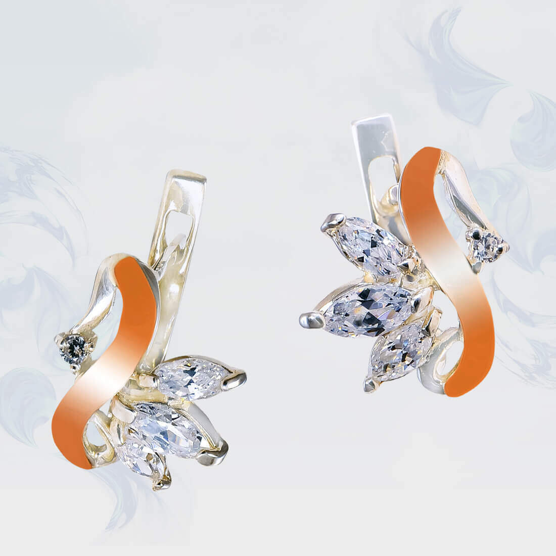 

Серьги из серебра с золотыми вставками SilverUA модель 182