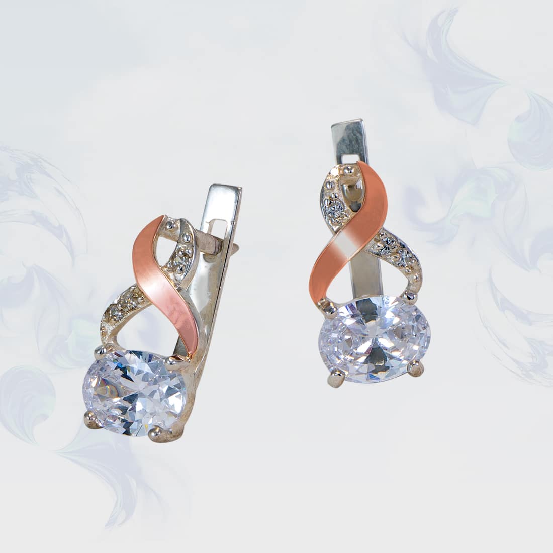 

Серьги из серебра с золотыми вставками SilverUA модель 136