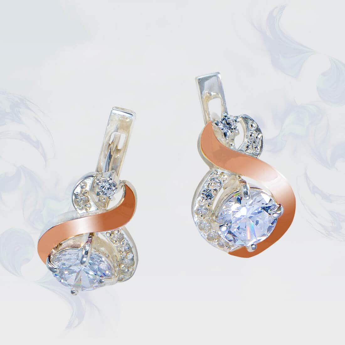 

Серьги из серебра с золотыми вставками SilverUA модель 134