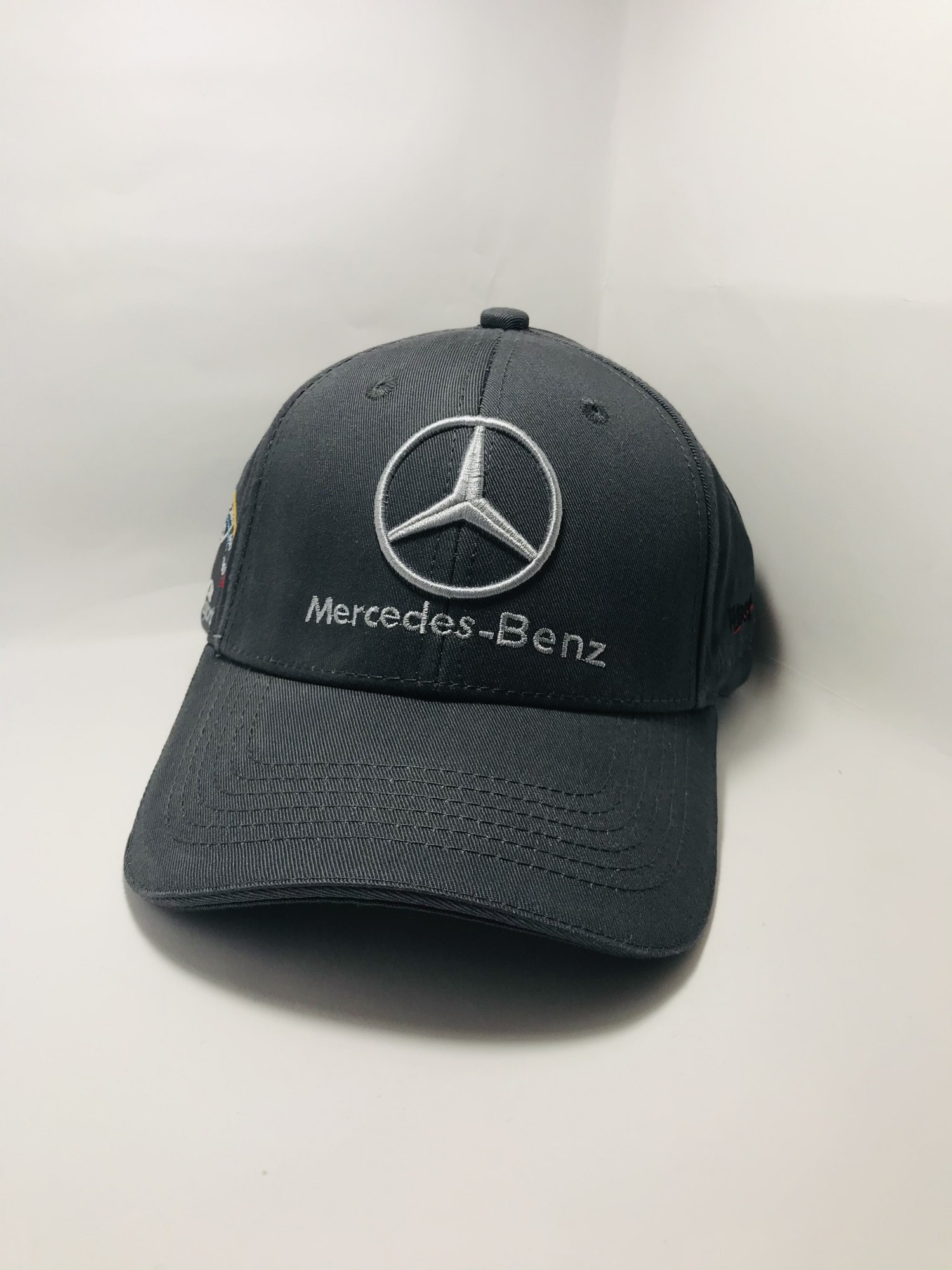 

Кепка Mercedes-Benz Бейсболка Серая