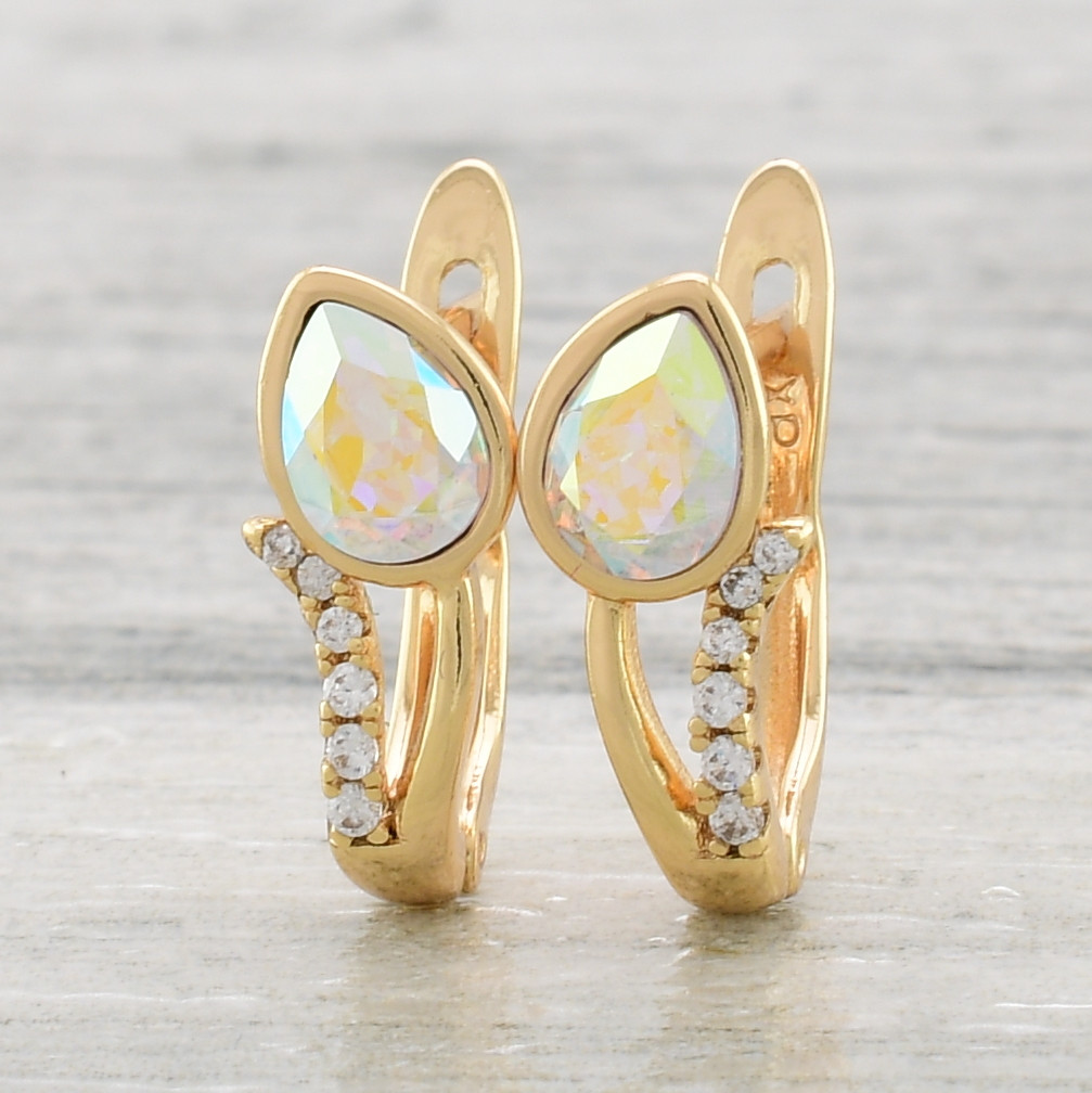 

Серьги Xuping с кристаллами Swarovski 8305118К размер 15х6 мм цвет рассветный вес 2 г позолота 18К