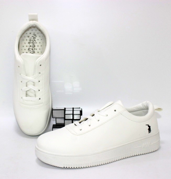 

Кроссовки женские Fashion 37 23.8см белый