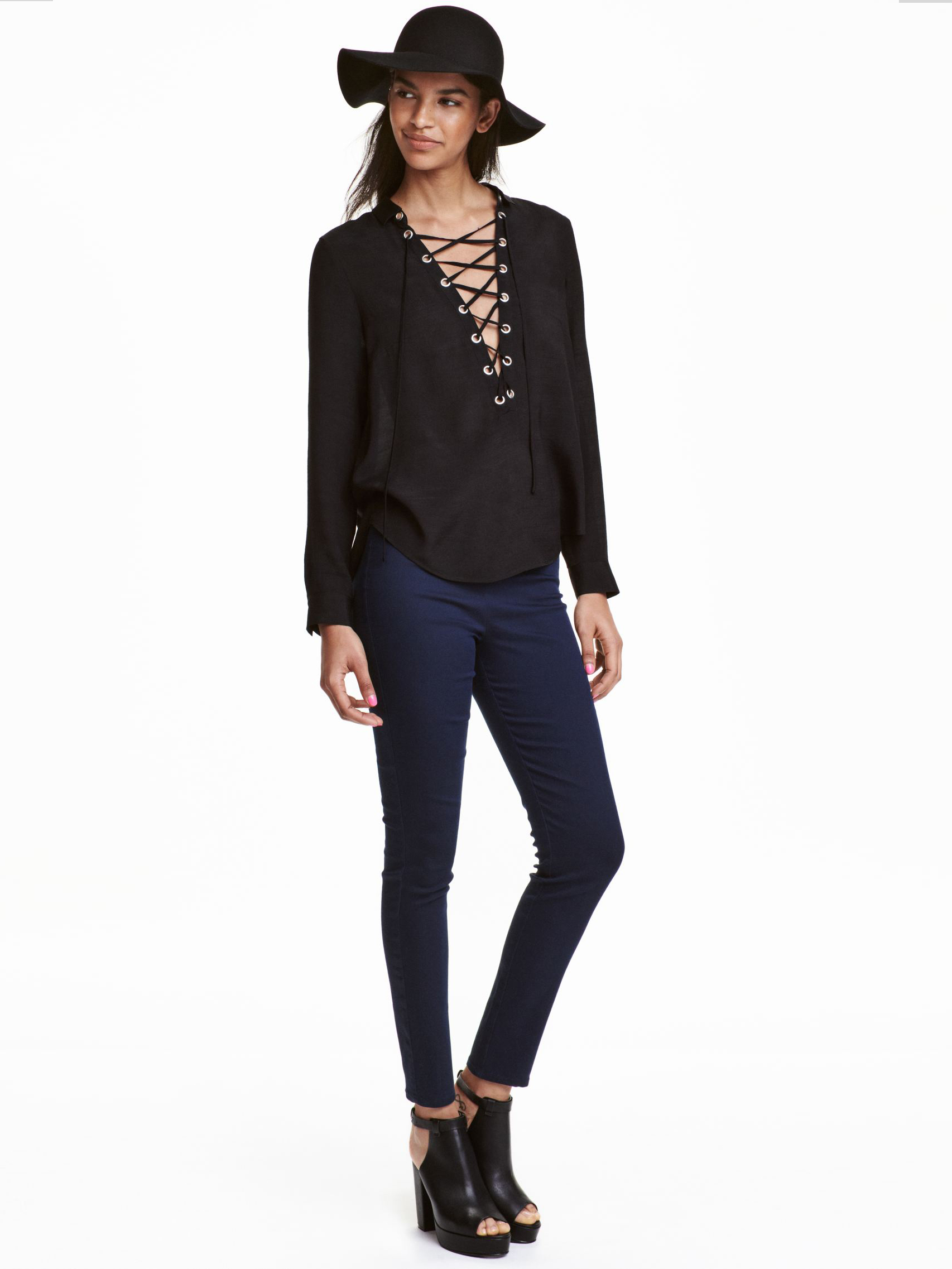 

Брюки H&M 9097971  Темно-синие, Брюки H&M 9097971 36 Темно-синие