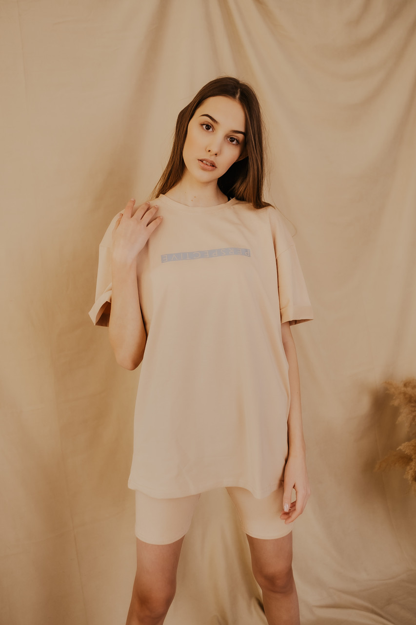 

Футболка жіноча Comfort Intruder З Рефлективним Принтом "Perspective" Бежевий - (001SAG 2025, Футболка жіноча Comfort Intruder З Рефлективним Принтом "Perspective" Бежевий S-M (001SAG 2025)