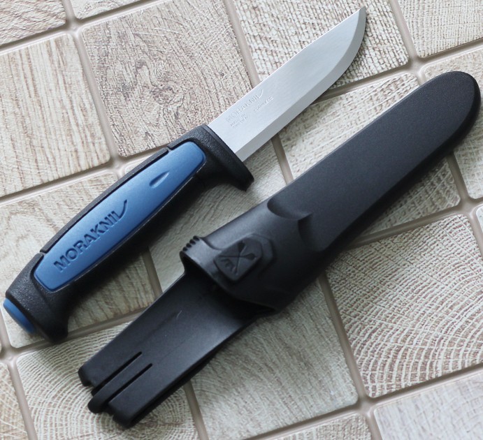 

Туристический нож для охоты и рыбалки Morakniv Pro (S) Black-Blue (12242)
