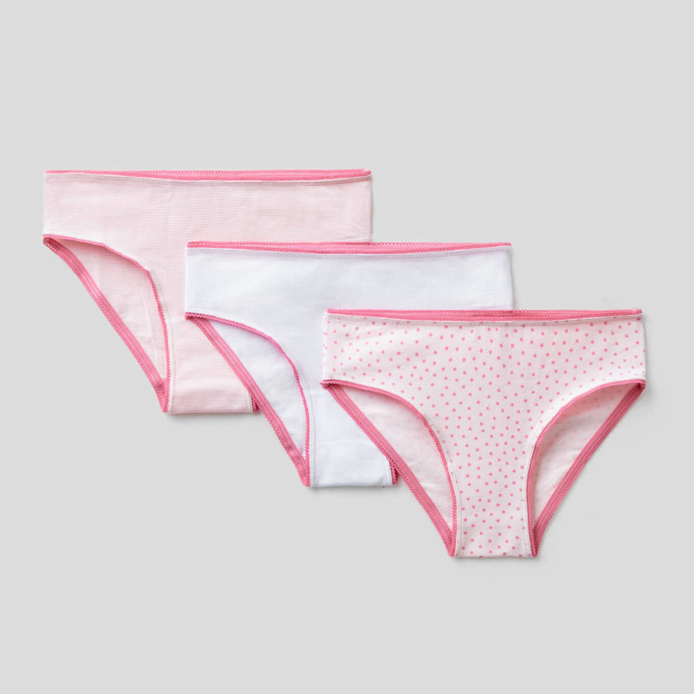 

Трусики United Colors of Benetton 3YFY0S1U6-60T 90 см 3 шт