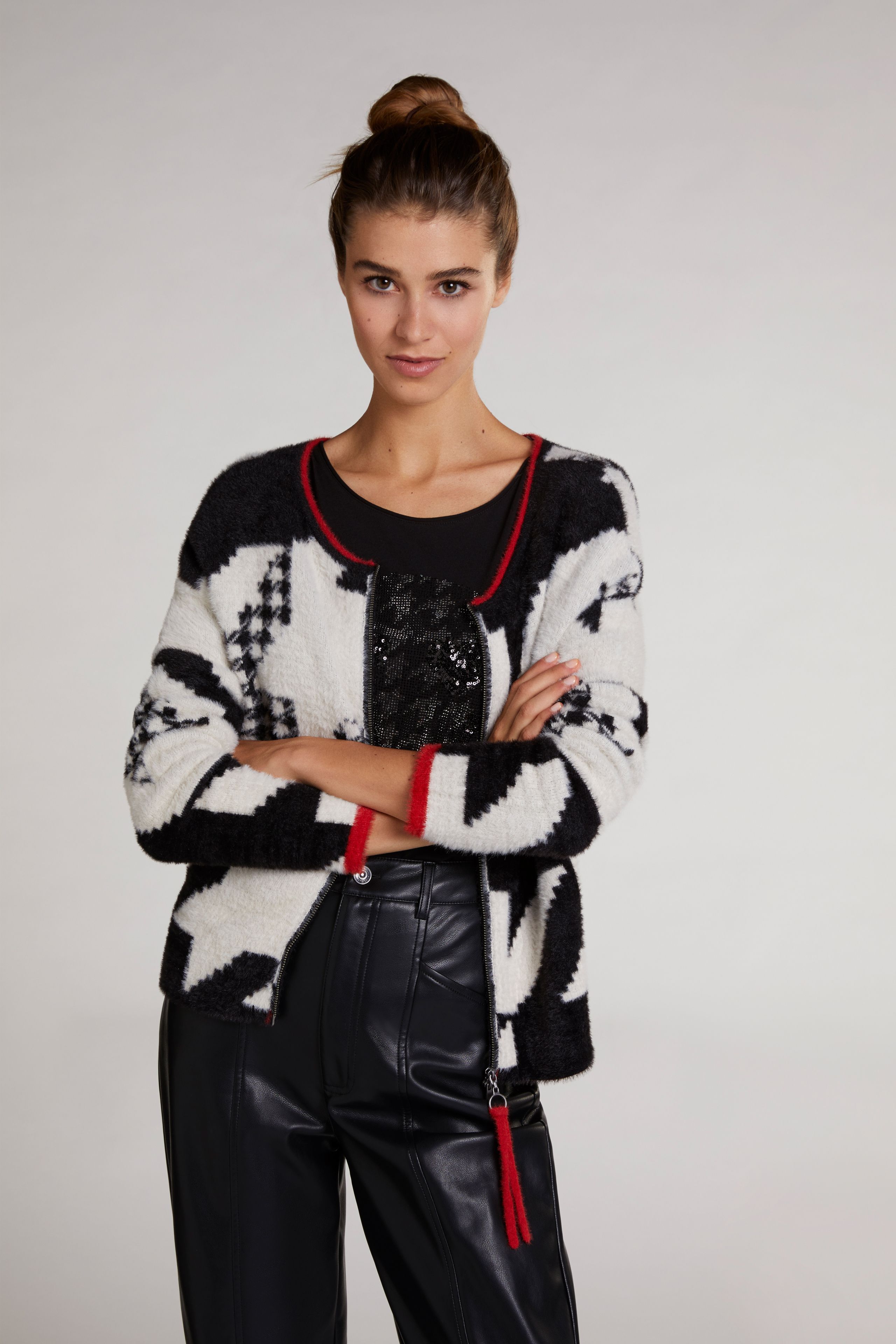 

Кофта OUI 36 Черно-белая 70651.1290309