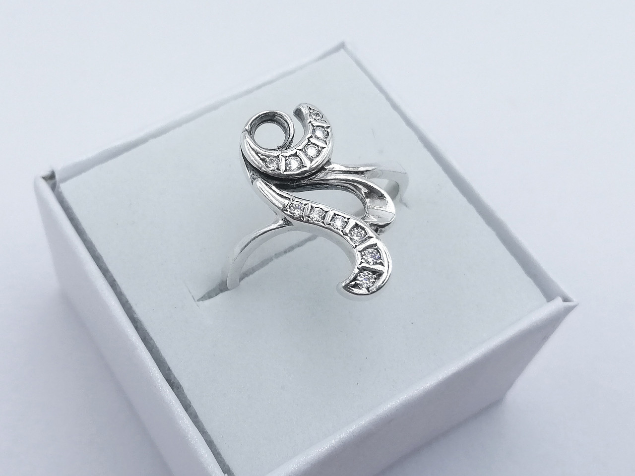 

Серебряное кольцо 3006
