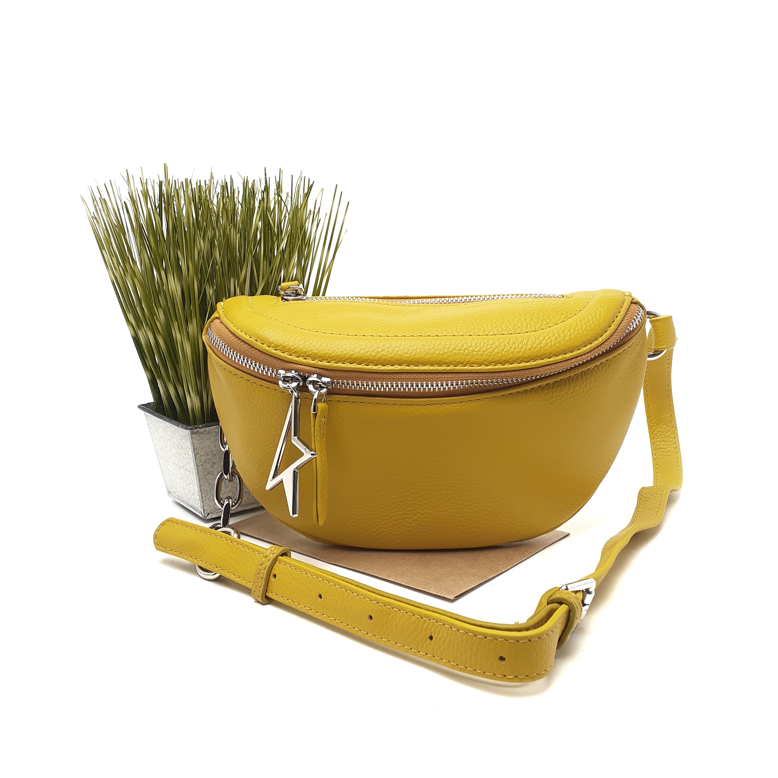 

Напоясная женская сумка Vito Torelli желтый 6032 lemon yellow