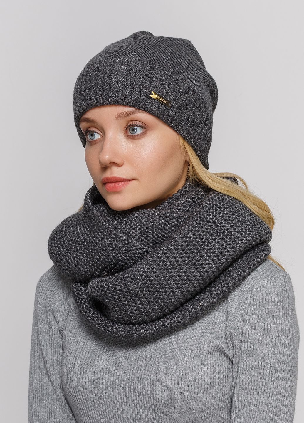 

Комплект (шапка, шарф-снуд) DeMari 56-60 см 660402