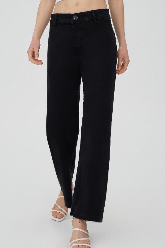 

Джинсы Pull & Bear 4676/321  Черный, Джинсы Pull & Bear 4676/321 42 Черный