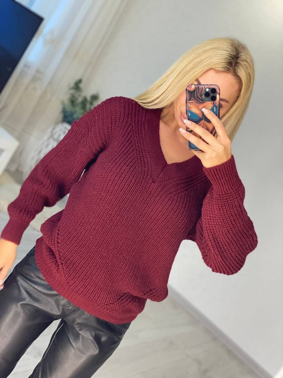

Fashions • Свитер женскии оверсаи з Ника Fashions - бордовый (850-нс, Fashions • Свитер женскии оверсаи з Ника Fashions 42-52 бордовый (850-нс)
