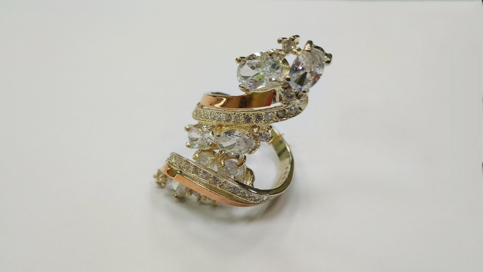 

Серебряное женское кольцо 925 пробы. 0443.10 - 6,75г. размер - 17,5.