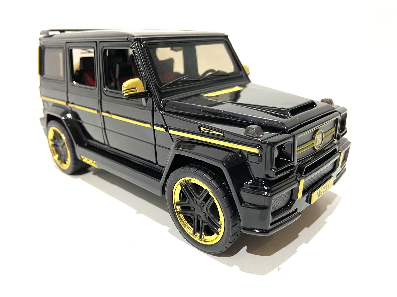 

Машинка TK Union Group Mercedes-Benz G65 Gelendvagen 1:24 EL1175 Черный