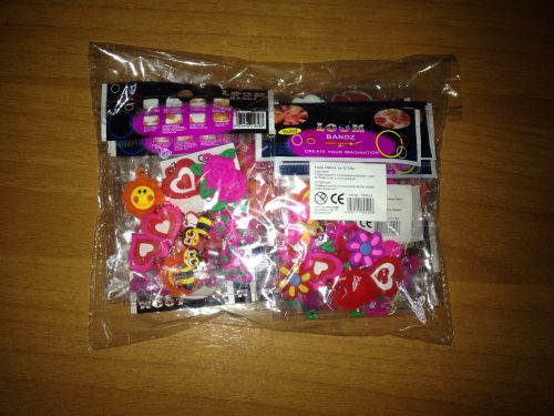 

Набор подвесок для резиночек "Loom Bandz" (12 упаковок) JIADIHONG. 39622