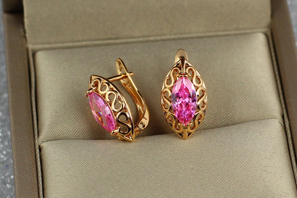 

Серьги Xuping Jewelry маркиз с розовым камнем 1,7 см золотистые