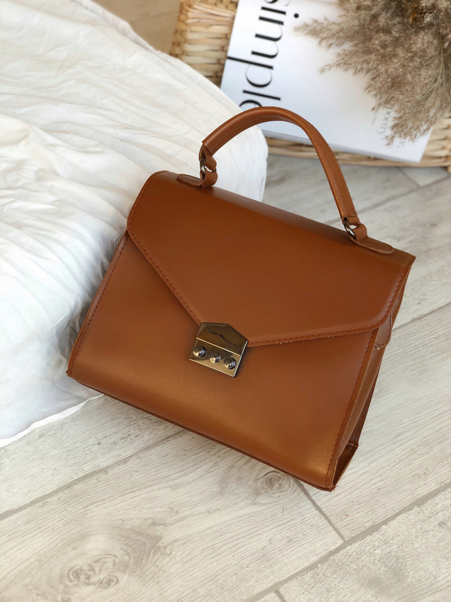 

Сумка трапеция Furla классическая в виде конвертика терракотовая