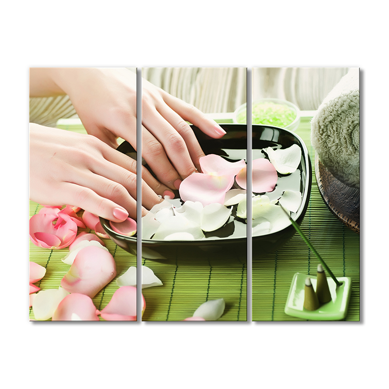 

Модульная картина Artel «Ванночка для рук» 3 модуля 80x120 см