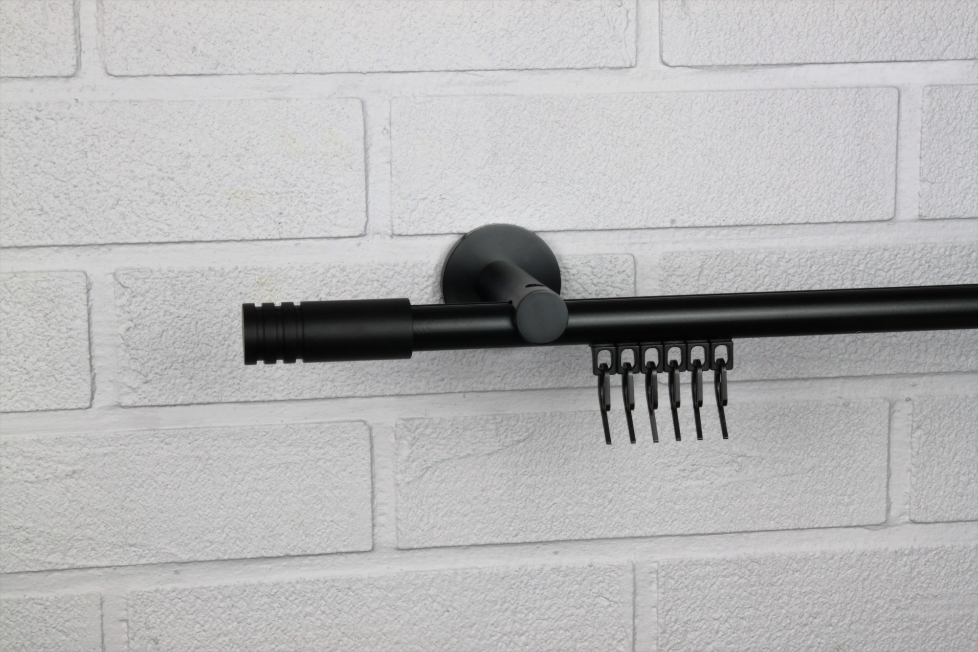 

Карниз настінний 1-рядний Homs Decor імпресіонний 230 см Чорний. Насадка Модуло