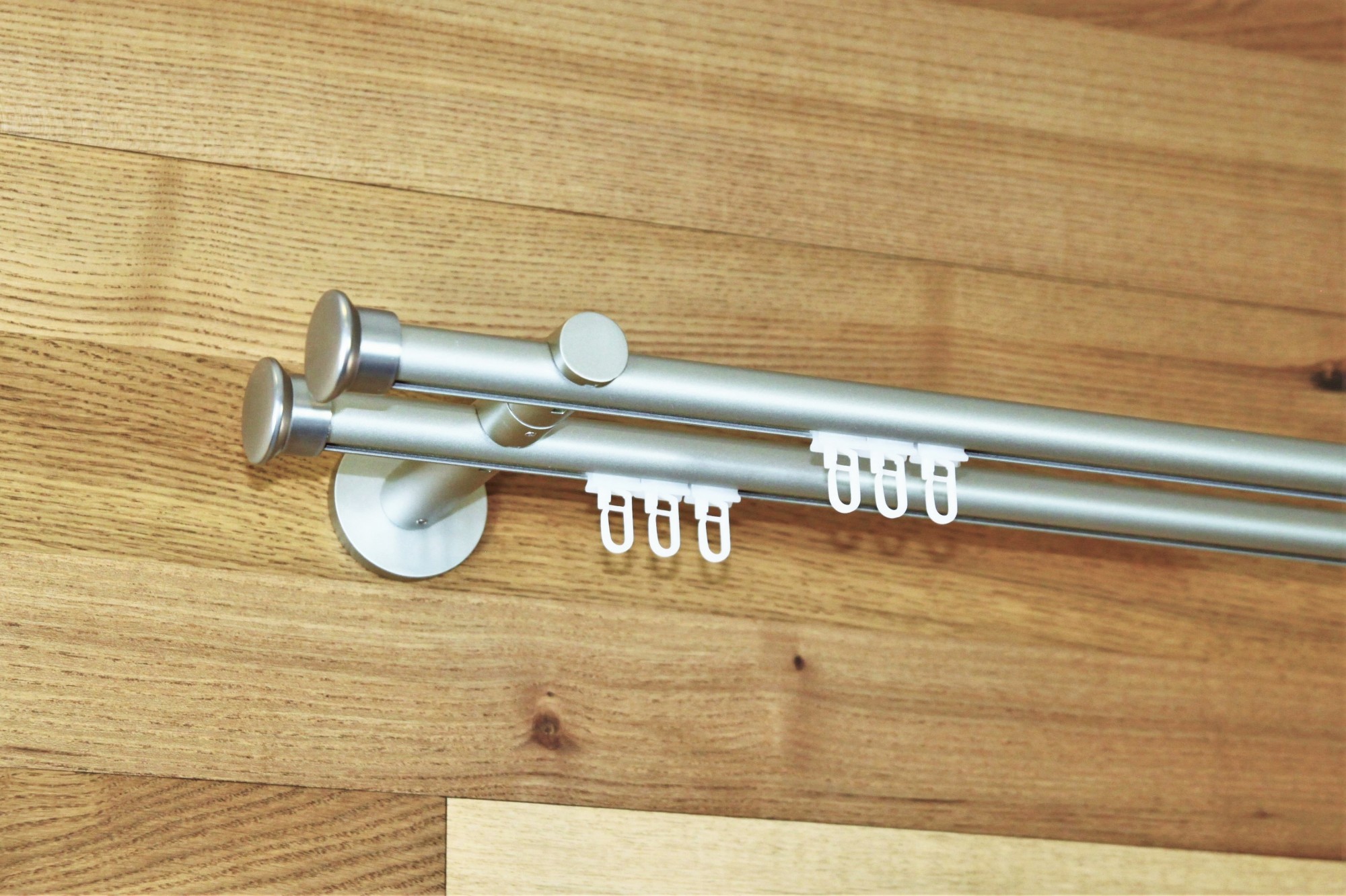 

Карниз настінний 2-рядний Marcin Decor імпресіонний 600 см Сатин. Насадка Дуо