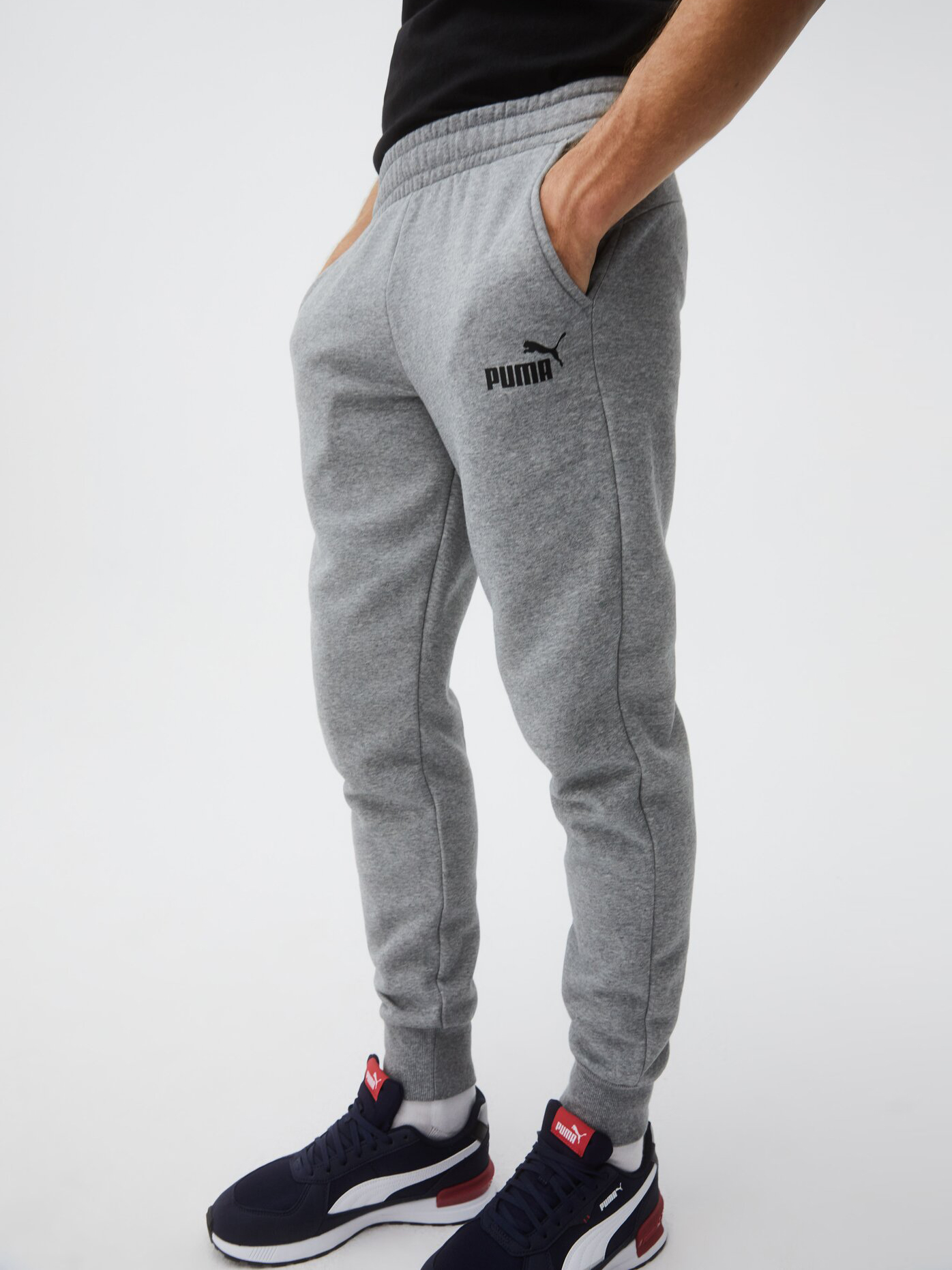 Puma ess 2025 logo pants