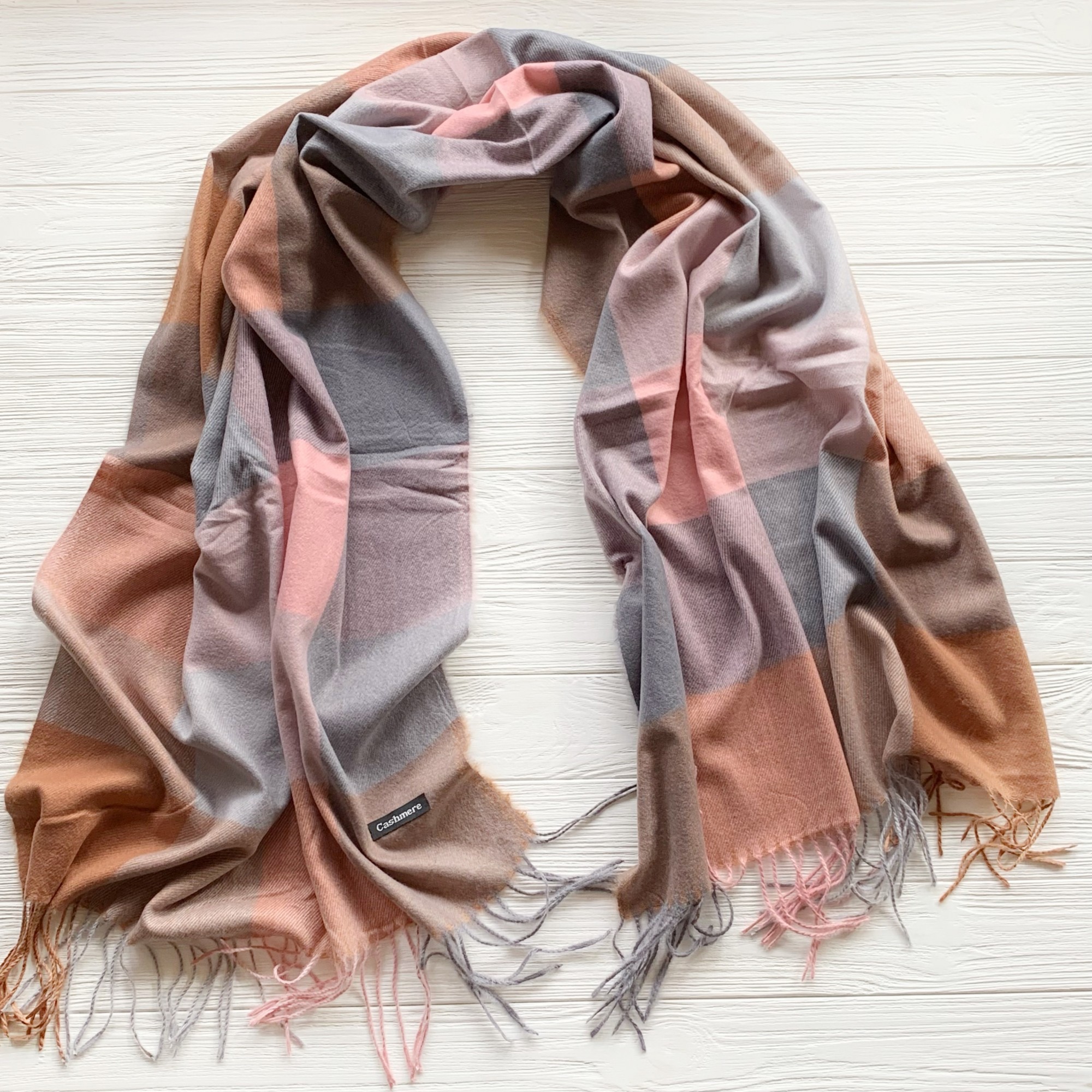 

Шарф в клетку Cashmere 180 см на 70 см пудра 100374