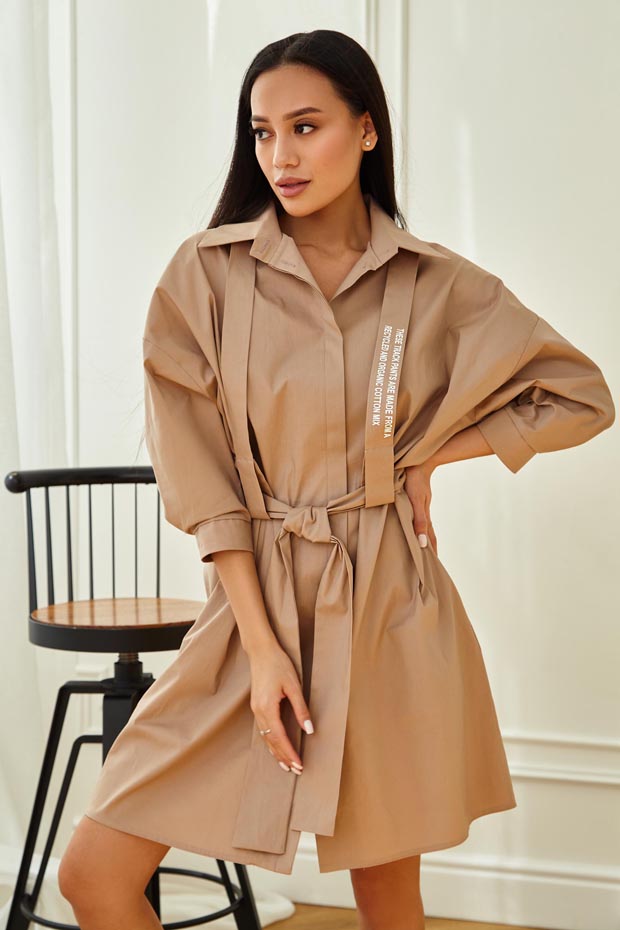 

Женское JADONE FASHION коттоновое платье-рубашка с портупеей и карманами Адина цвет бежевый  (Платье с портупеей Адина бежевый, Женское JADONE FASHION коттоновое платье-рубашка с портупеей и карманами Адина цвет бежевый XL (Платье с портупеей Адина бежевы