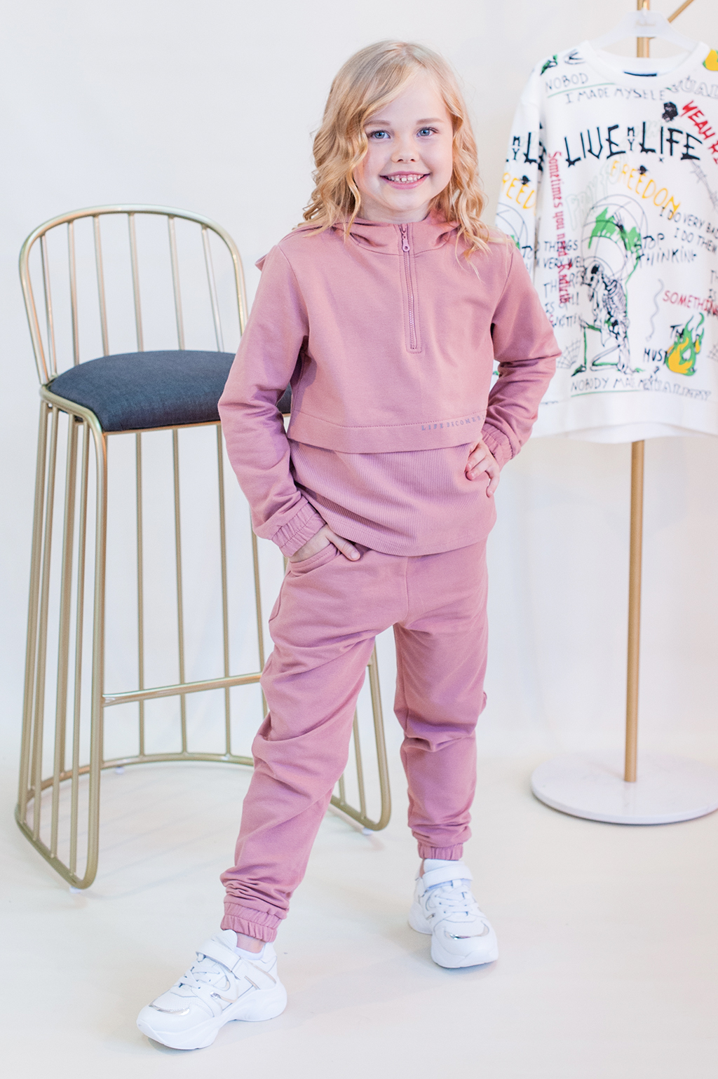 

Спортивный костюм NK Unsea 140 см Розовый (8660100119884)